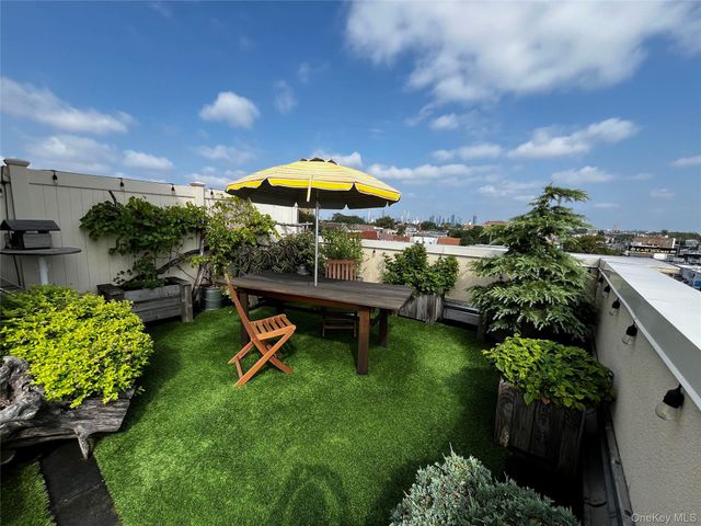 6334 Fresh Pond Road 5C, Ridgewood, NY 11385