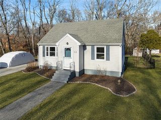 214 Souza Road, Tiverton, RI 02878