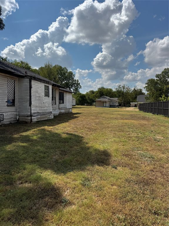 718 E Jefferson Street, Waxahachie, TX 75165 — photo 4