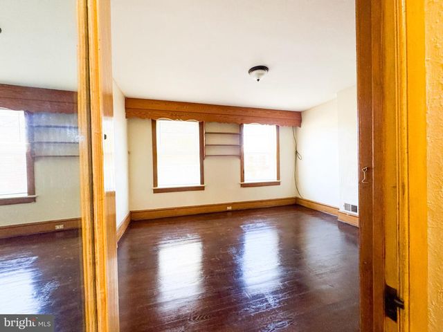 433 GENESEE ST, Trenton, NJ 08611