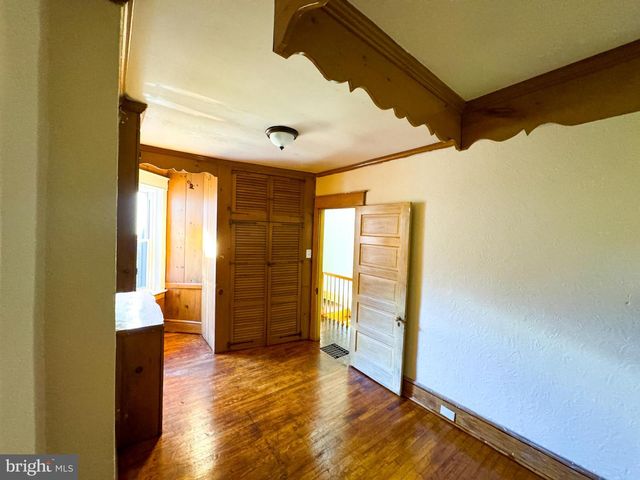433 GENESEE ST, Trenton, NJ 08611