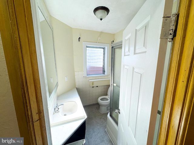 433 GENESEE ST, Trenton, NJ 08611
