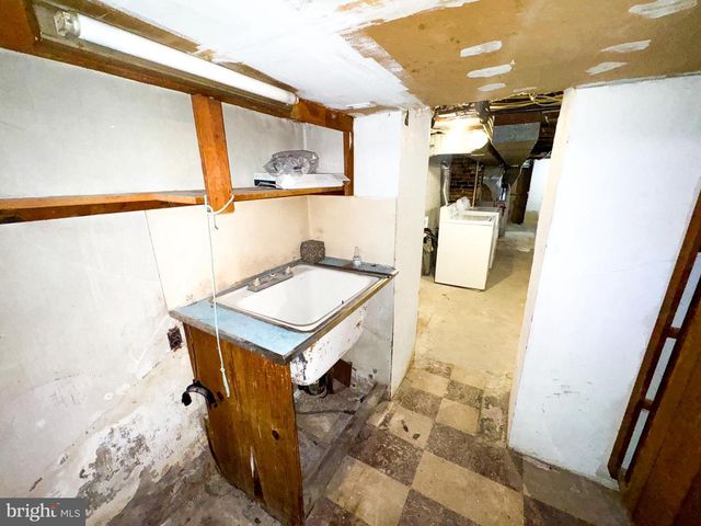 433 GENESEE ST, Trenton, NJ 08611