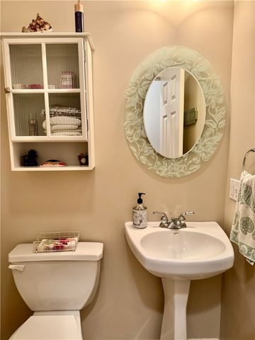 34 Marian Avenue, Narragansett, RI 02882