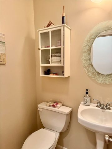 34 Marian Avenue, Narragansett, RI 02882