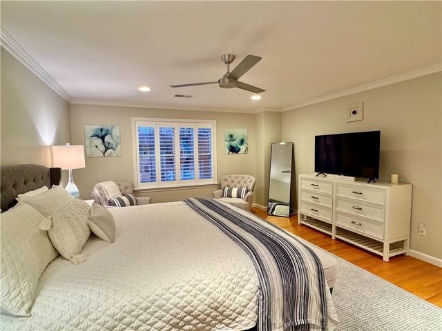 34 Marian Avenue, Narragansett, RI 02882