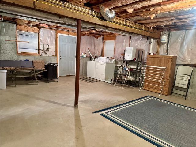 34 Marian Avenue, Narragansett, RI 02882