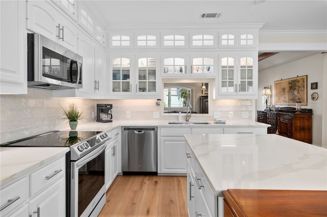 333 Keewaydan Lane, Port Aransas, TX 78373