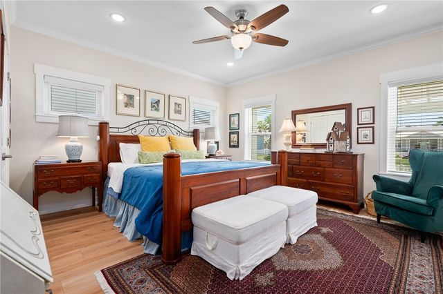 333 Keewaydan Lane, Port Aransas, TX 78373