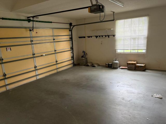 284 NW Bentley Circle, Port St. Lucie, Port St Lucie, FL 34986