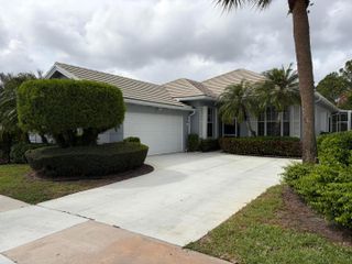 284 NW Bentley Circle, Port St. Lucie, Port St Lucie, FL 34986
