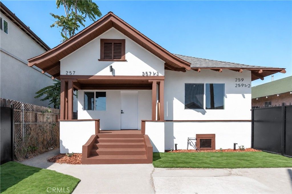 259 W 42ND Street, Los Angeles, CA 90037 — photo 4