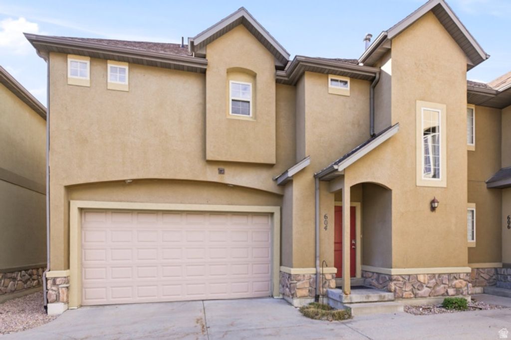 604 E NORMANDY LOOP LN, Draper, UT 84020