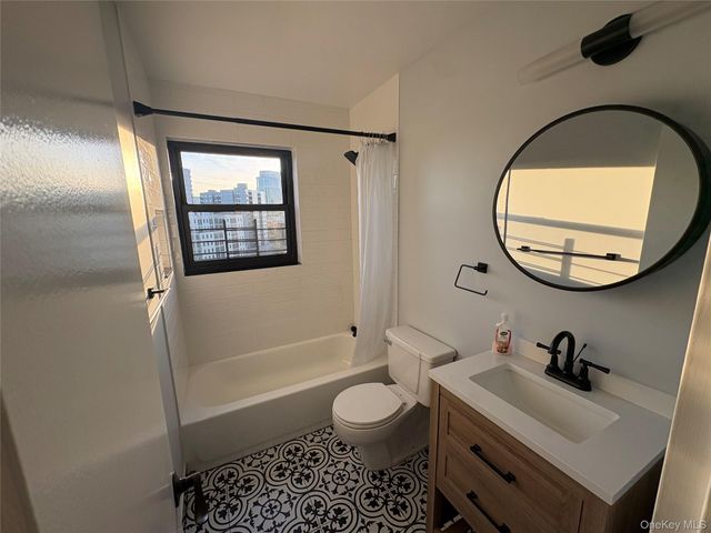 25-40 Shore Boulevard 9J, Astoria, NY 11102