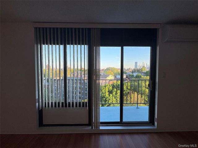 25-40 Shore Boulevard 9J, Astoria, NY 11102