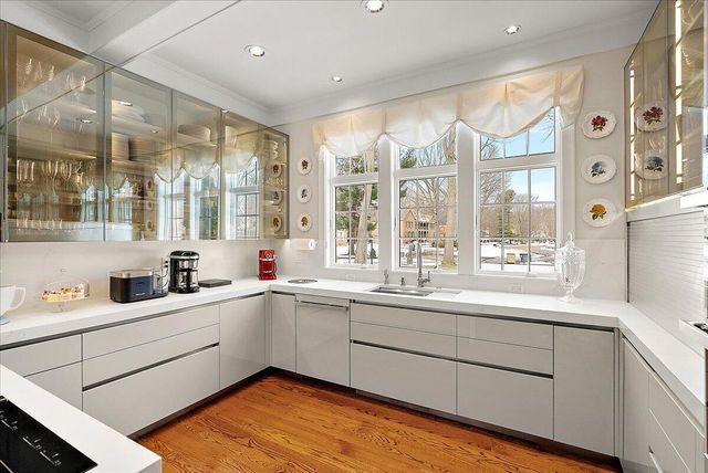 3277 Estates Drive, St. Joseph Twp, MI 49085