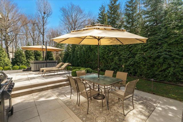 3277 Estates Drive, St. Joseph Twp, MI 49085