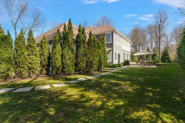 3277 Estates Drive, St. Joseph Twp, MI 49085