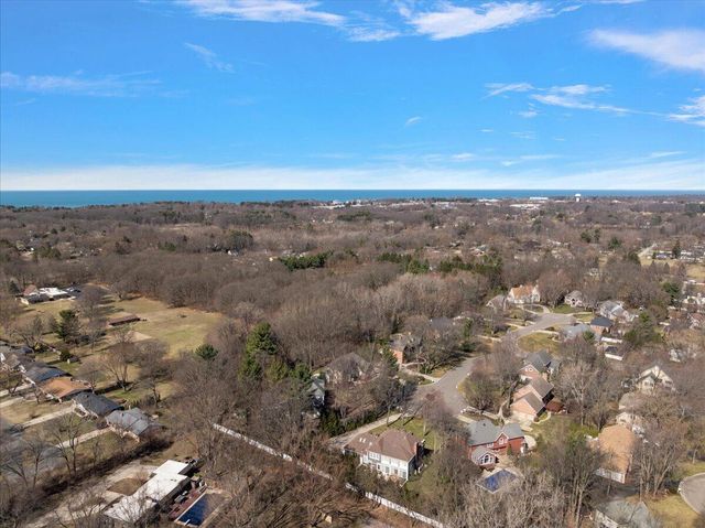 3277 Estates Drive, St. Joseph Twp, MI 49085