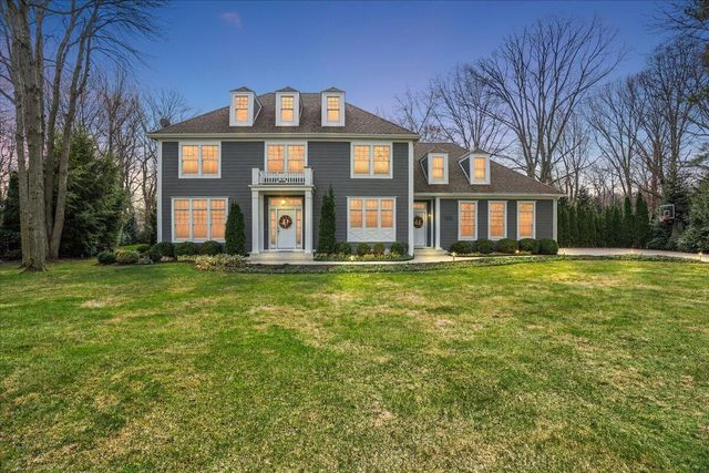 3277 Estates Drive, St. Joseph Twp, MI 49085