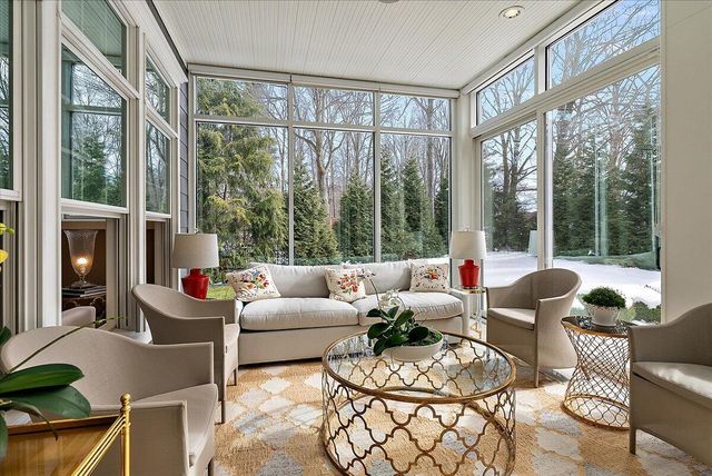 3277 Estates Drive, St. Joseph Twp, MI 49085