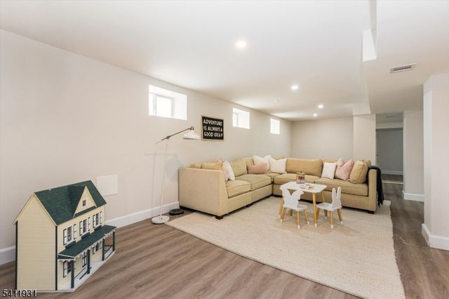 210 Baldwin St, Glen Ridge Boro Twp., NJ 07028