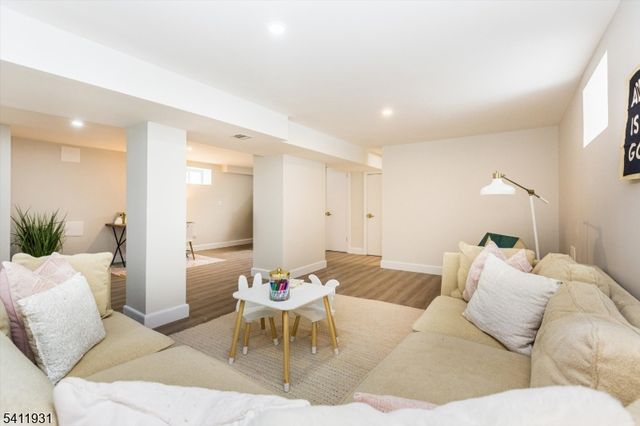 210 Baldwin St, Glen Ridge Boro Twp., NJ 07028