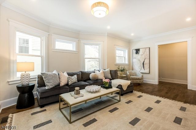 210 Baldwin St, Glen Ridge Boro Twp., NJ 07028