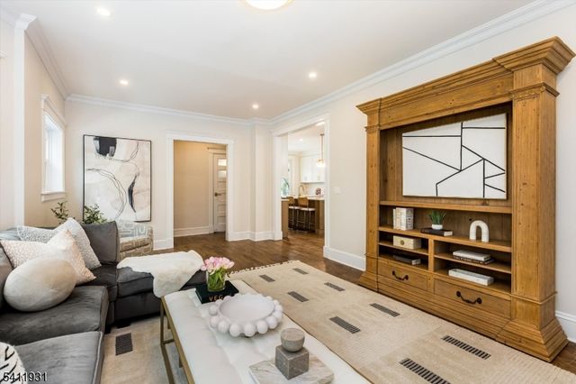 210 Baldwin St, Glen Ridge Boro Twp., NJ 07028