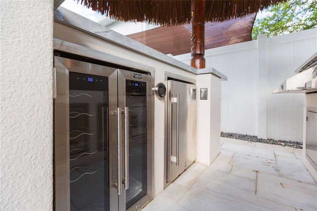 1304 W ARCH STREET, Tampa, FL 33607