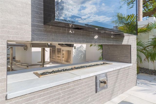 1304 W ARCH STREET, Tampa, FL 33607