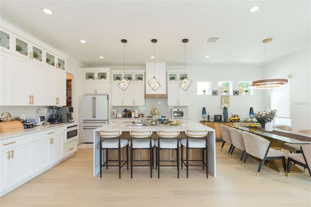 1304 W ARCH STREET, Tampa, FL 33607