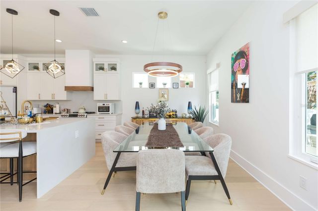 1304 W ARCH STREET, Tampa, FL 33607