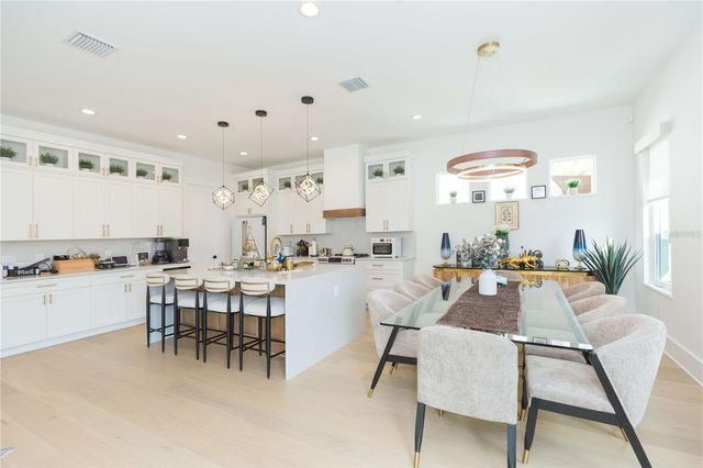 1304 W ARCH STREET, Tampa, FL 33607