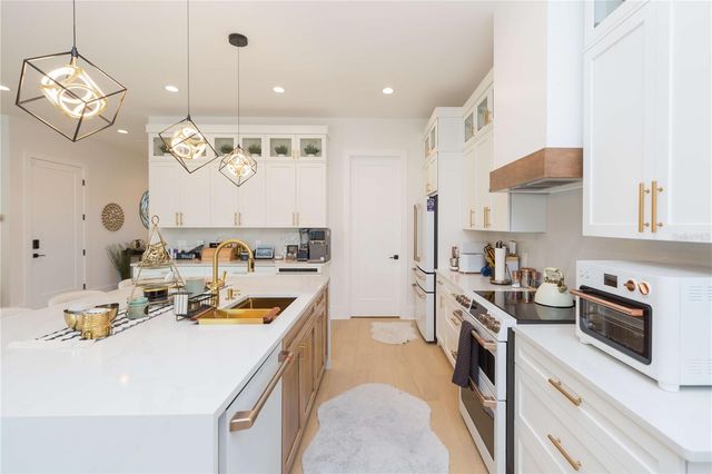 1304 W ARCH STREET, Tampa, FL 33607