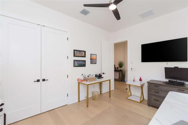 1304 W ARCH STREET, Tampa, FL 33607