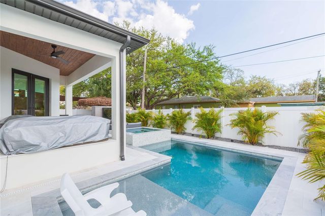 1304 W ARCH STREET, Tampa, FL 33607