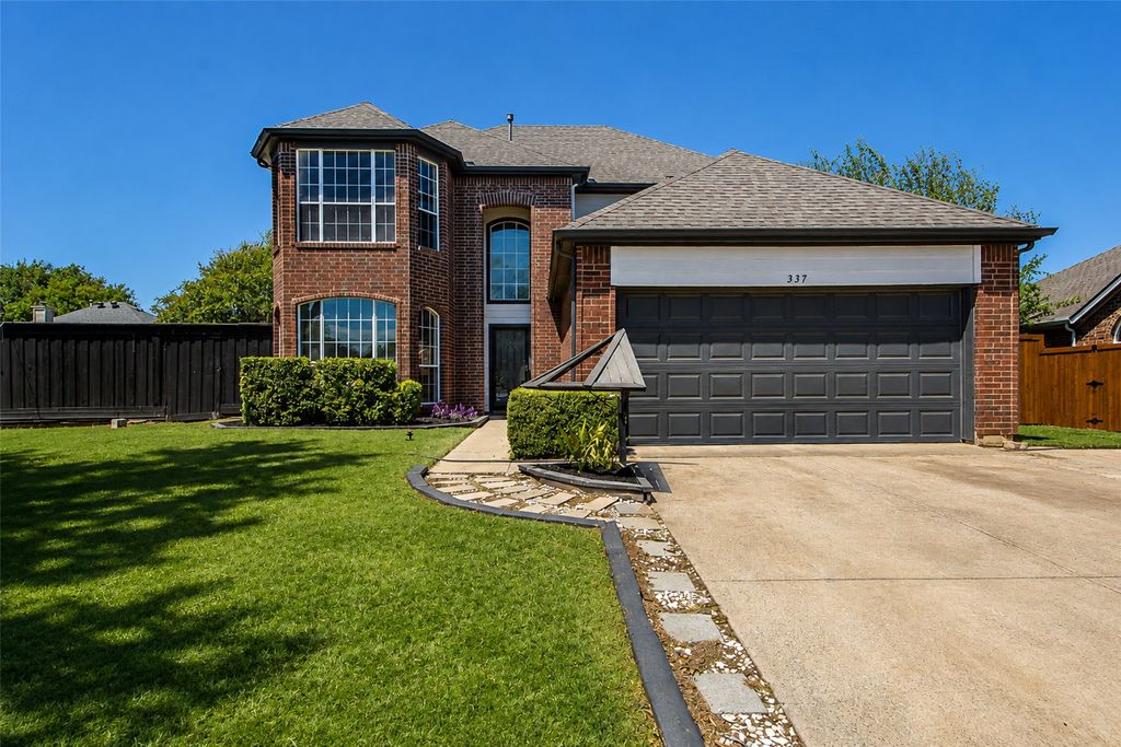 337 Bluewood Lane, Lake Dallas, TX 75065 — exterior