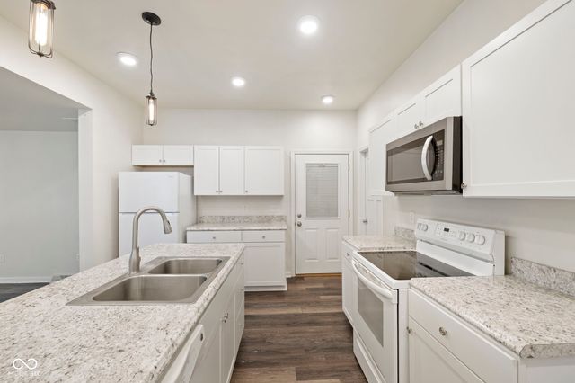 105 Putnam Street, Fillmore, IN 46128