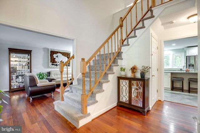 6305 BARSKY CT, Fairfax Station, VA 22039