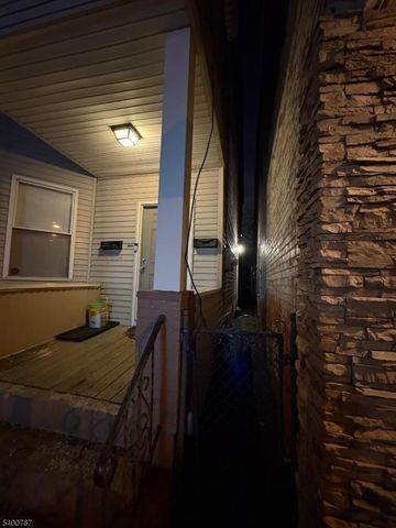 112 4Th Ave, Paterson City, NJ 07524