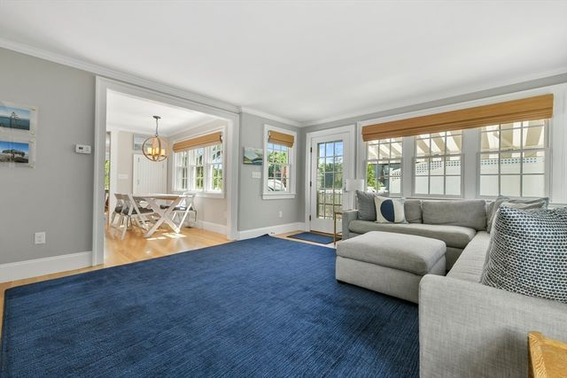 36 Stockbridge St, Cohasset, MA 02025