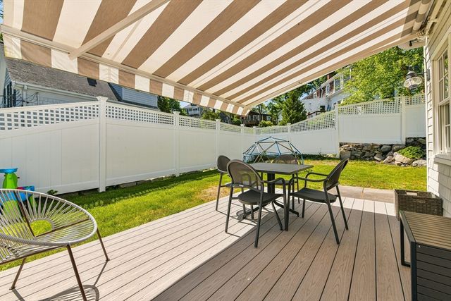 36 Stockbridge St, Cohasset, MA 02025