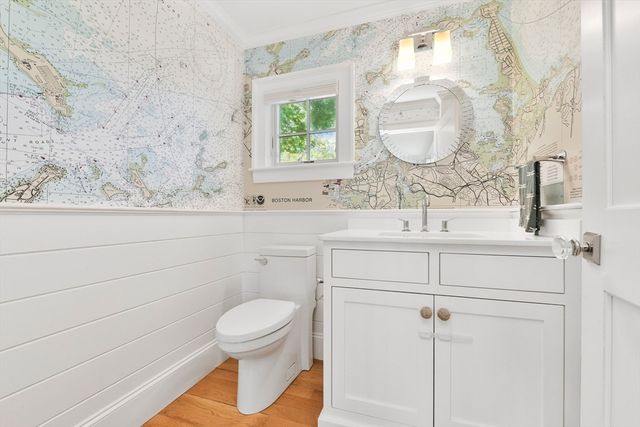 36 Stockbridge St, Cohasset, MA 02025