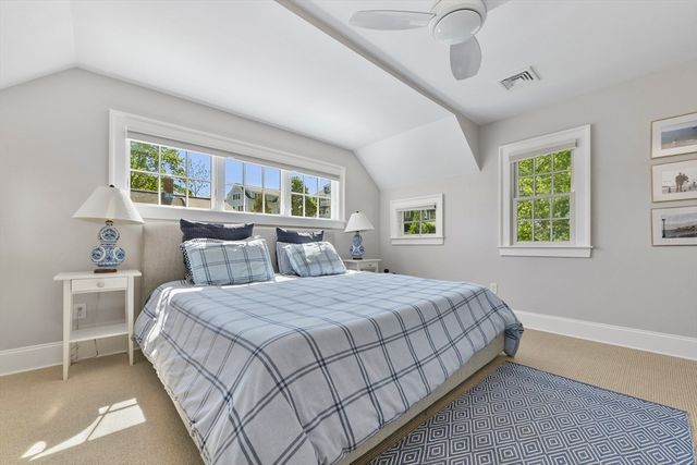 36 Stockbridge St, Cohasset, MA 02025