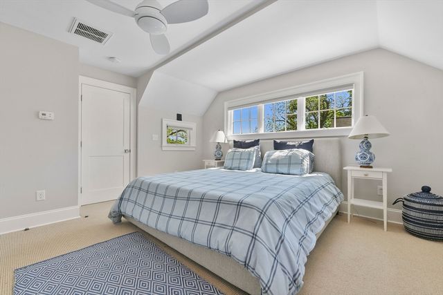 36 Stockbridge St, Cohasset, MA 02025