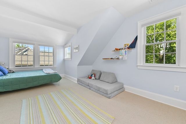 36 Stockbridge St, Cohasset, MA 02025
