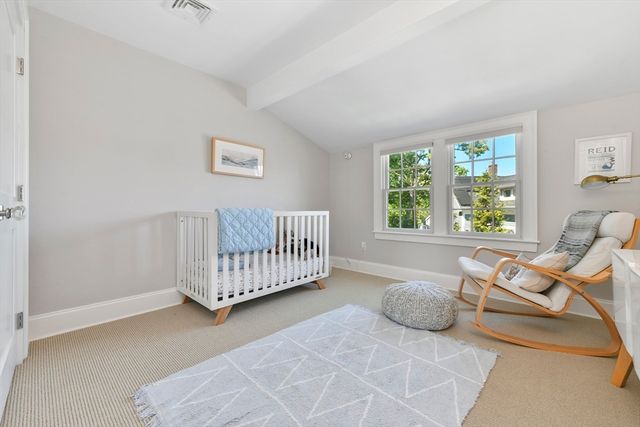 36 Stockbridge St, Cohasset, MA 02025