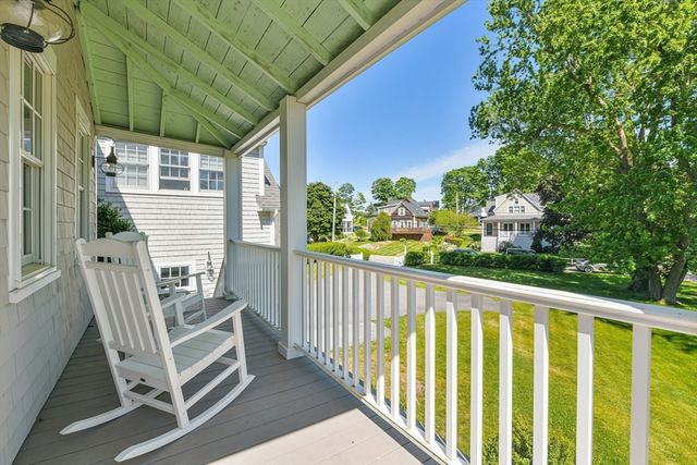 36 Stockbridge St, Cohasset, MA 02025