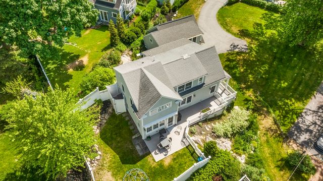 36 Stockbridge St, Cohasset, MA 02025